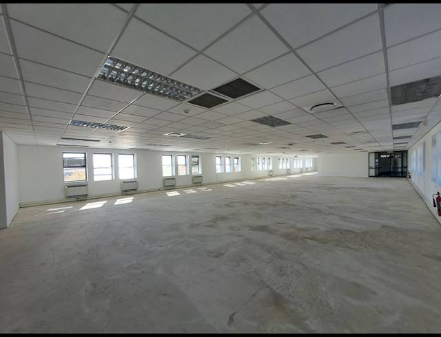 1,575M² OFFICE TO LET IN ILLOVO
